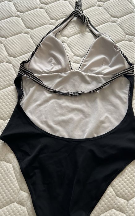 Цял бански без забележки