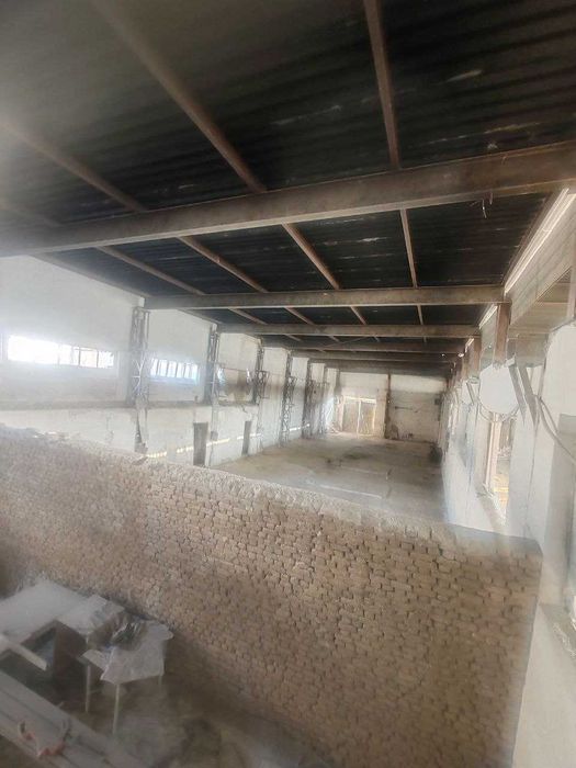 Здание для склада в городе