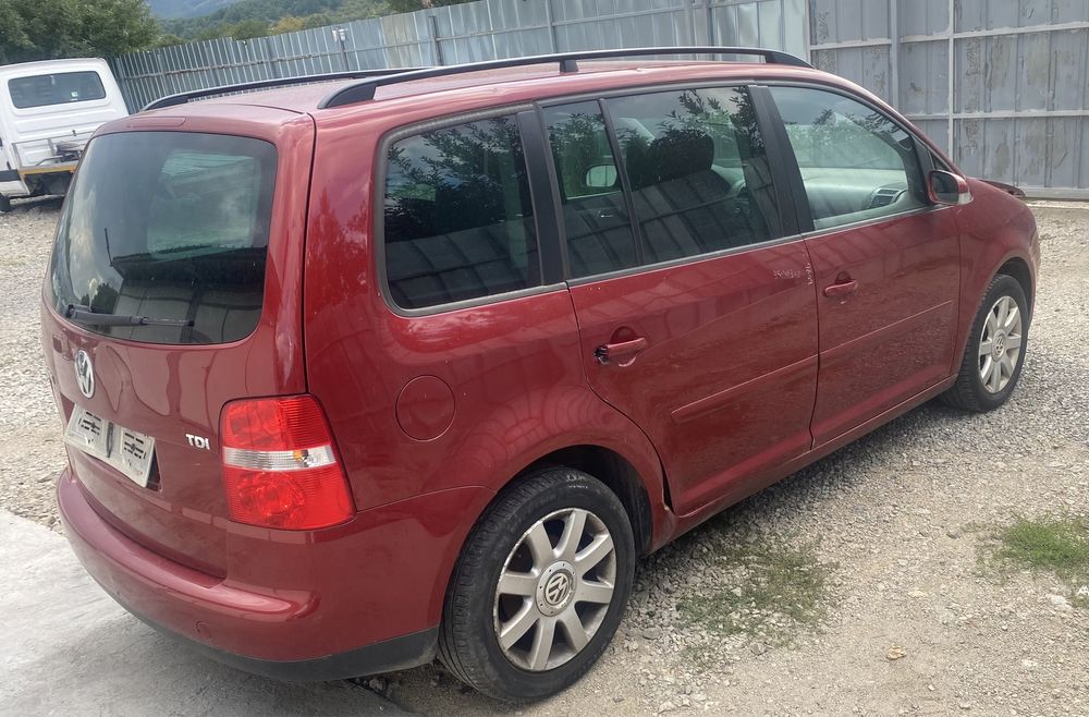 VW Touran 1.9tdi на ЧАСТИ