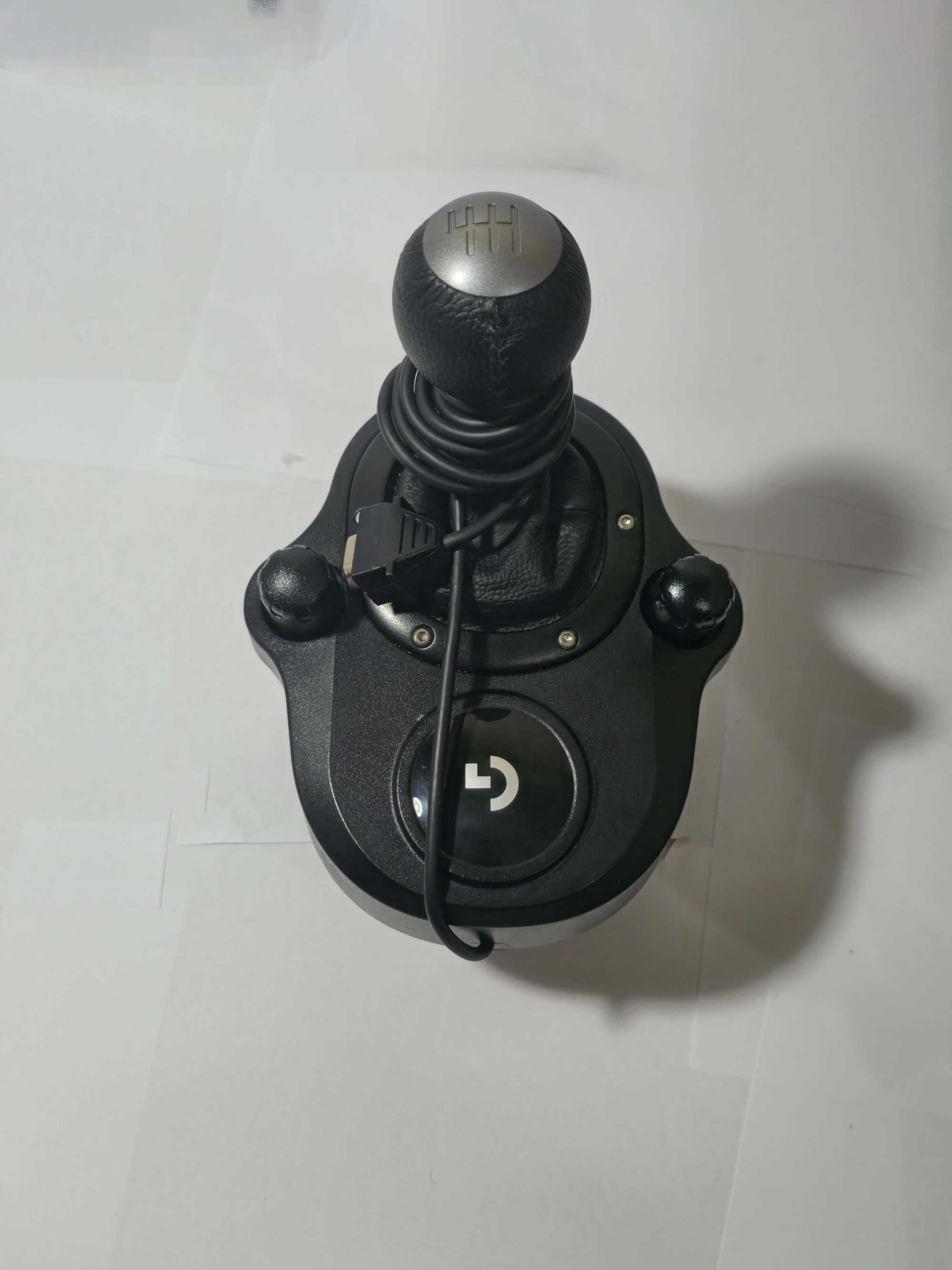 Logitech g923- като нов