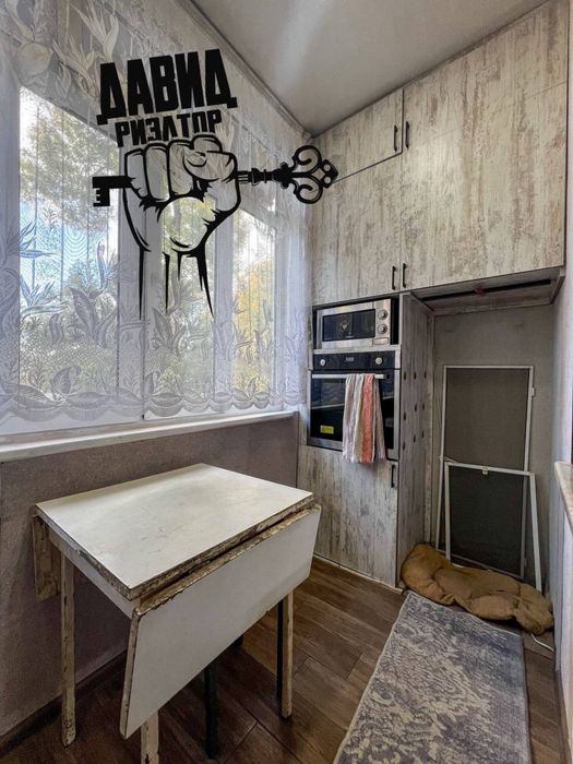 2в3/2/4 Ялангач Бухара кафе, мебель техника, 50м2 цена 65000 уе