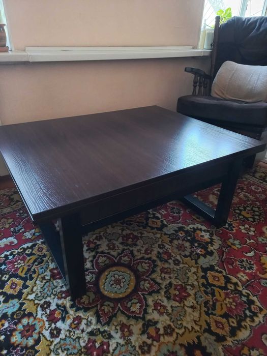 оригинальный стол-трансформер в 3х позициях: от низкого до гостевого