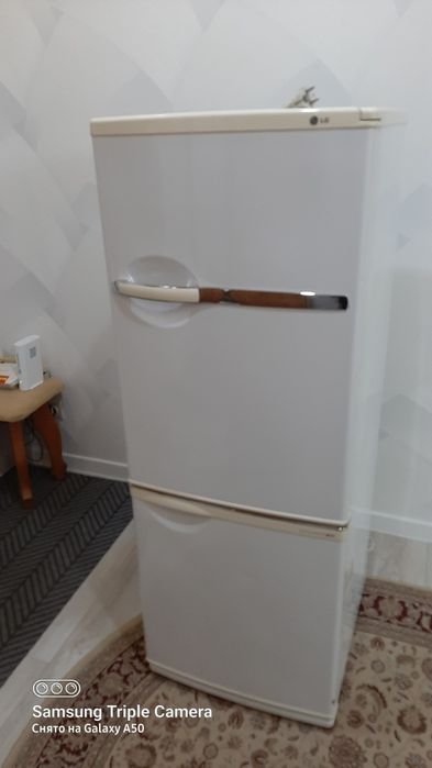 Продам холодильник