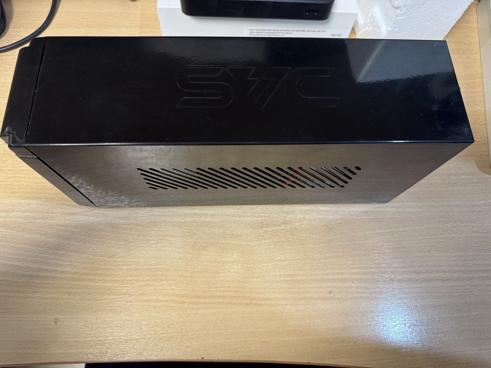 Источник бесперебойного питания SVC V-650-F-LCD / Докум. все имеется
