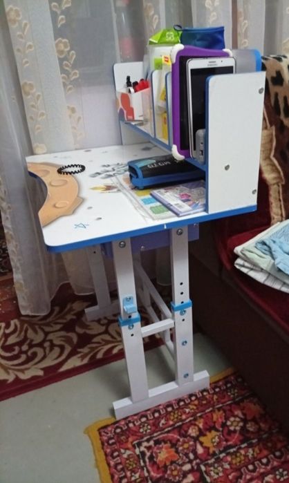 Детская парта новая