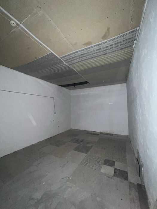 Бектемир тумани, Нуравшон – 24 м² тижорат хонаси ижарага