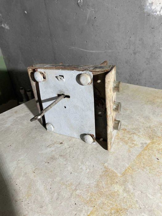 Продается гаражный замок