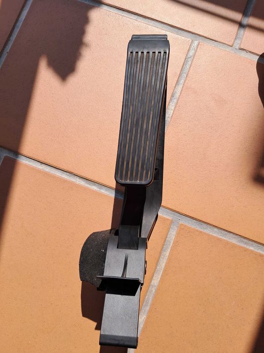 Мерцедес  авточасти Е , С , Класа / Mercedes gas pedal/ педал за газта