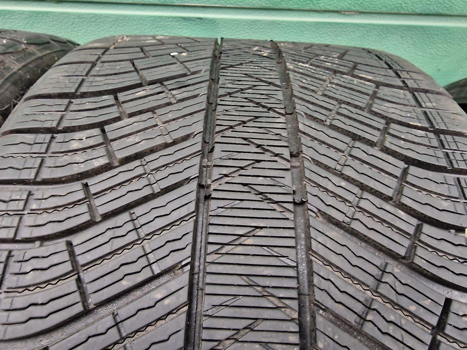 Anvelope 295/40R20 marca Michelin, DOT 2017,8.5 mm