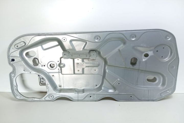 Macara electrica dreapta fata   4M51B203A28BH Ford Focus a 2-a genera