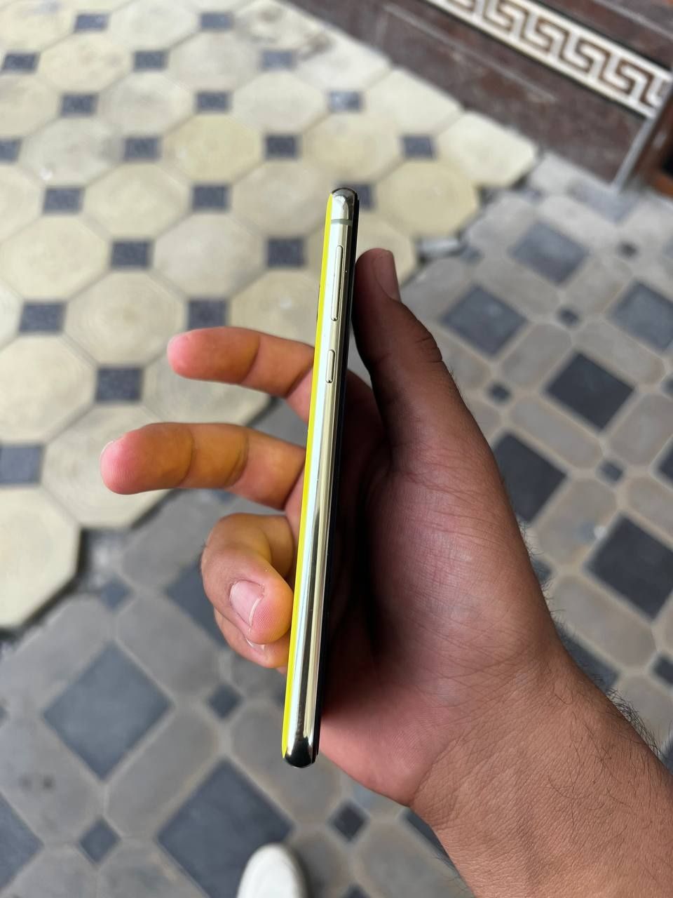 Samsung S10e ideal
