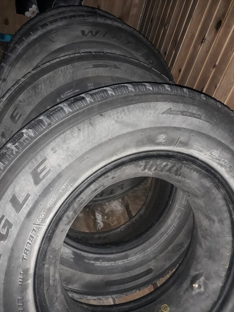 Продам шины 245/65R17