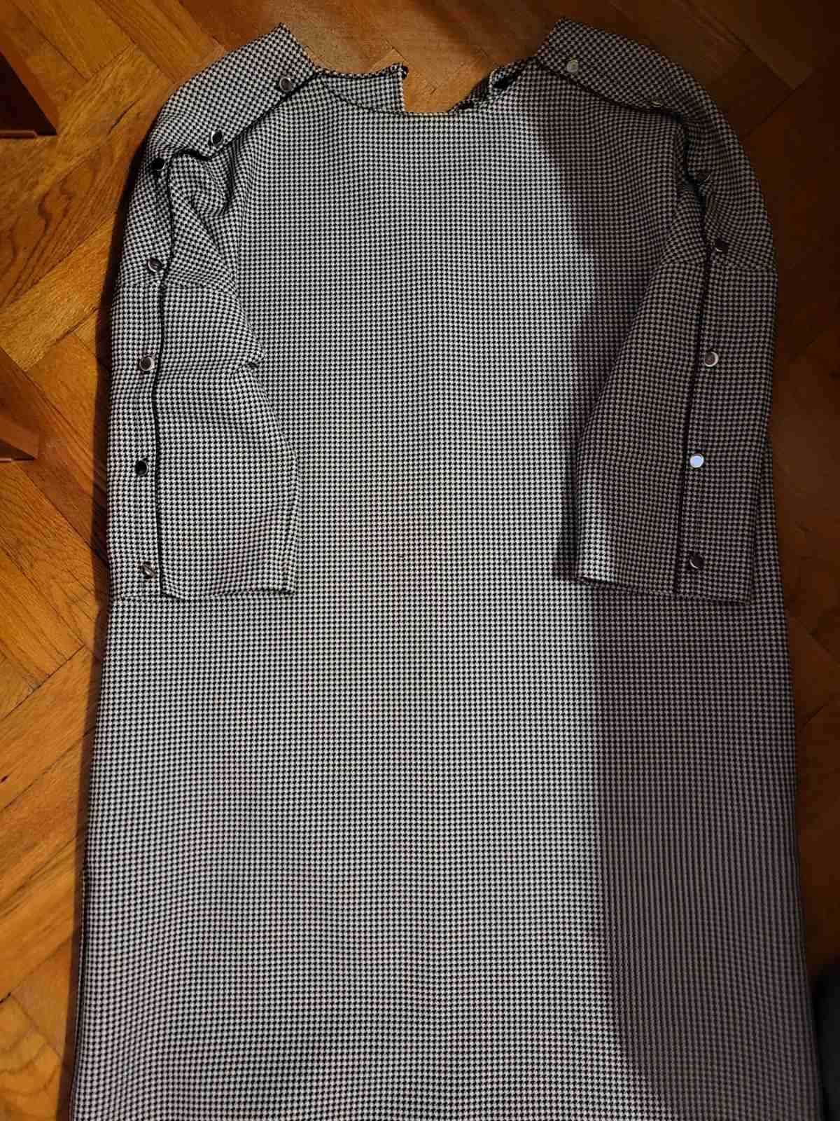 дамска рокля Зара, размер S, с джобове  и 3/ 4 ръкави