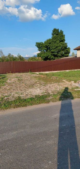 De vânzare teren intravilan
