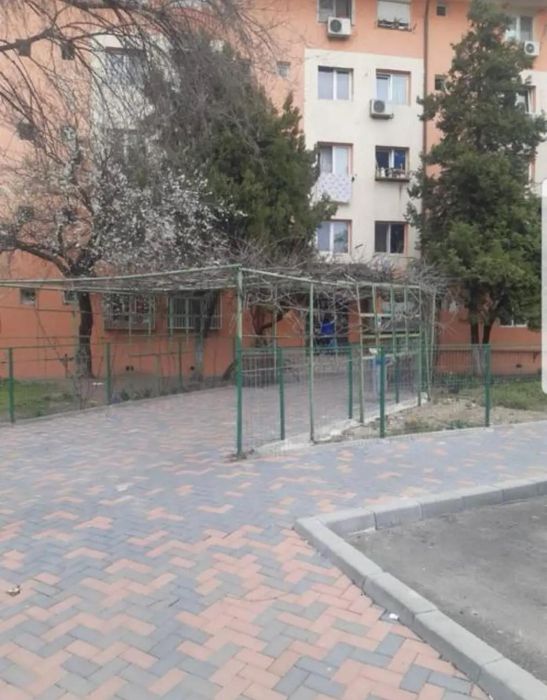 Proprietar închiriez garsoniera Titan Ozana