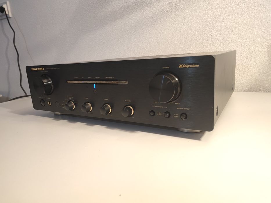 Amplificator Marantz PM 7001 statie