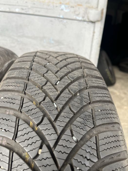 4 бр. зимни гуми 185/65/15 Semperit 2x7 2x6 mm DOT 1322