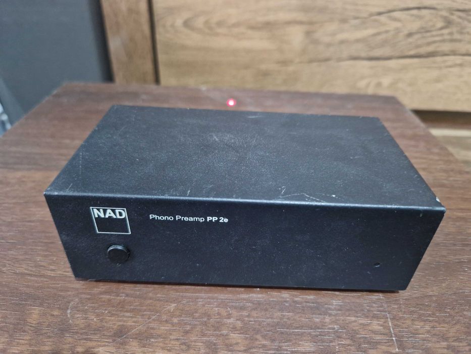 Preamplificator Phono NAD PP2e