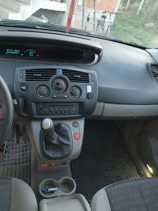 Рено  Сценик 2 газ бензин