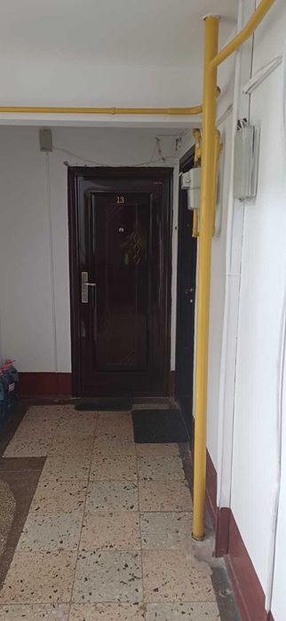 Vand apartament cu 2 camere