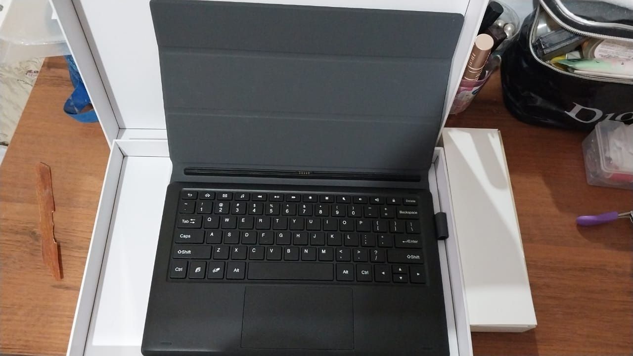Ноутбук - планшет MTK CX1160 64GB