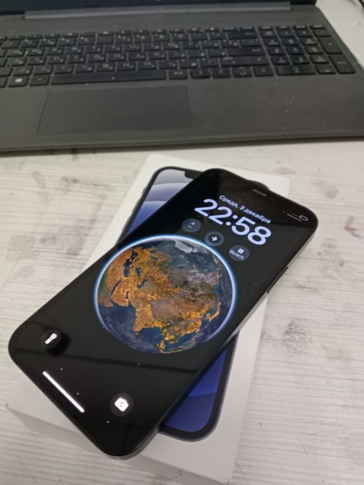 Айфон 12 в идеальном состоянии