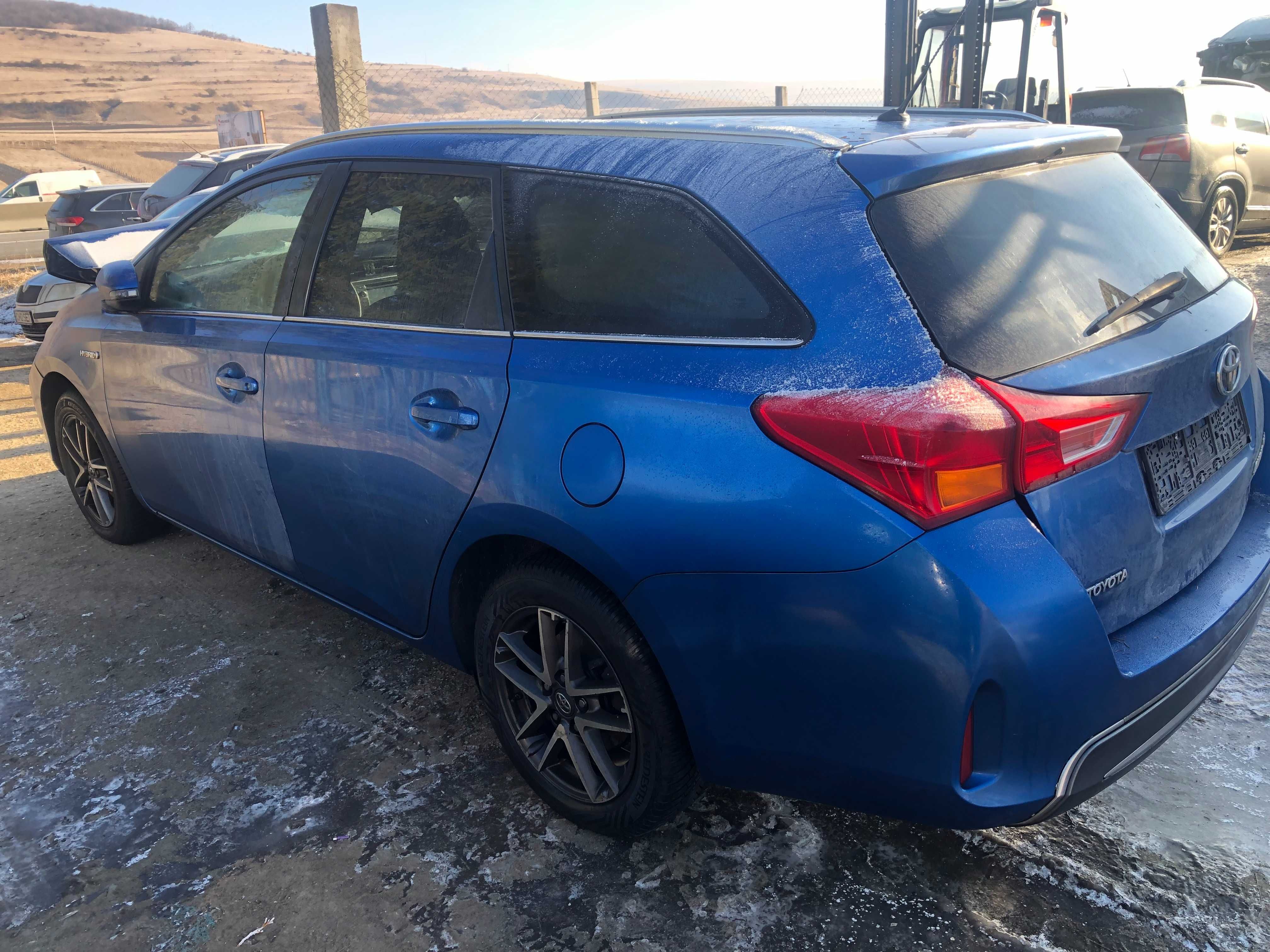 Dezmembrari piese Toyota Auris 1.8 Benzina/Hybrid 2ZR Combi 2015