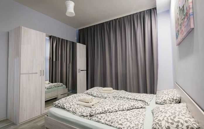 Тристаен апартамент в Зона Б-18