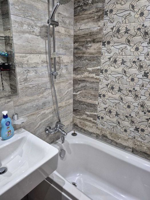 Тристаен апартамент под наем