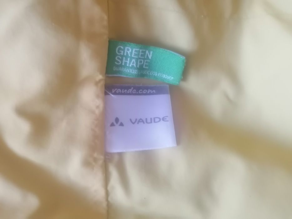 Salopetă impermeabilă mărime 128