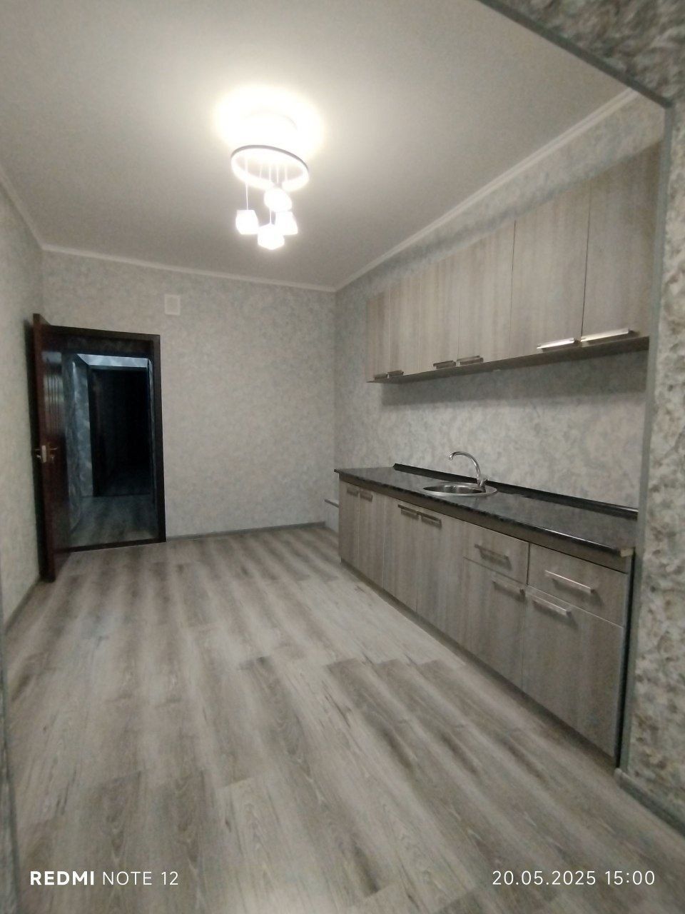 Продается Квартира Паркентский рынок своя 2/1/9 Отдельный вход