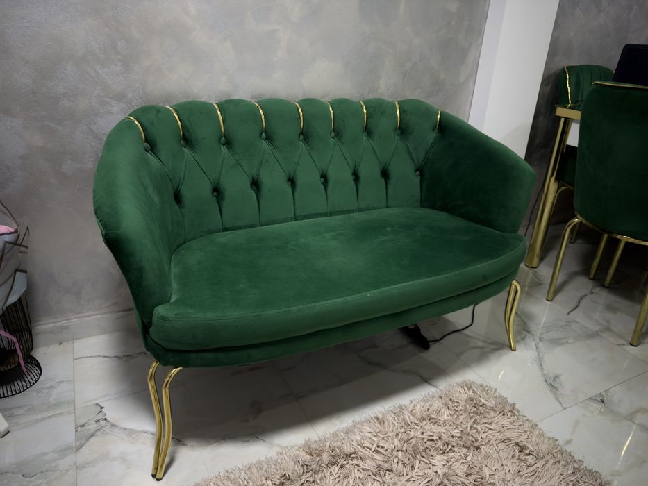 Vand canapea verde smarald, noua !