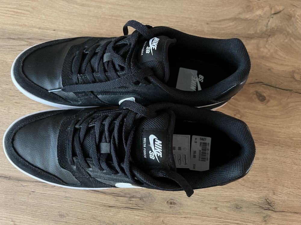 Обувки Nike , Нови