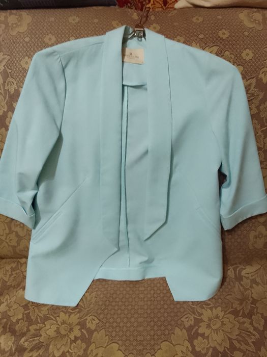 Продам новый женский жакет