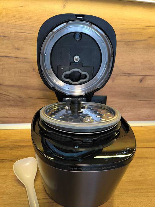 Мултикукър Philips HD2151, черен В ГАРАНЦИЯ до 06.11.2026 г.