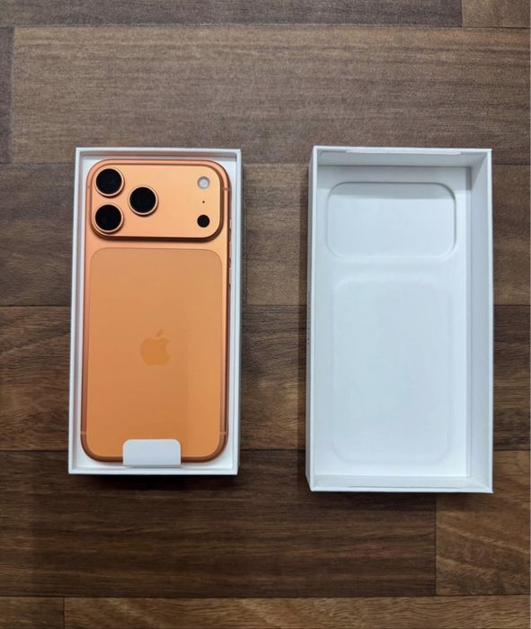 Iphone 17 Pro Max 256GB Cosmic Orange nou desigilat folosit putin