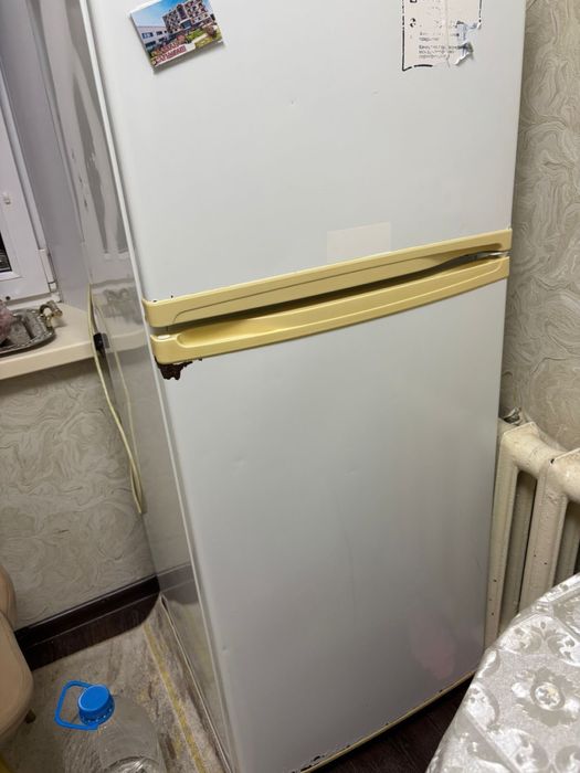 Продам холодильник