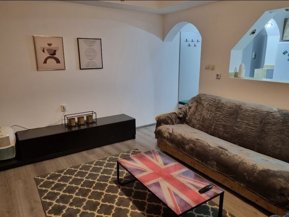 Închiriez apartament In regim hotelier Zonă Centrală,  ofer FACTURĂ