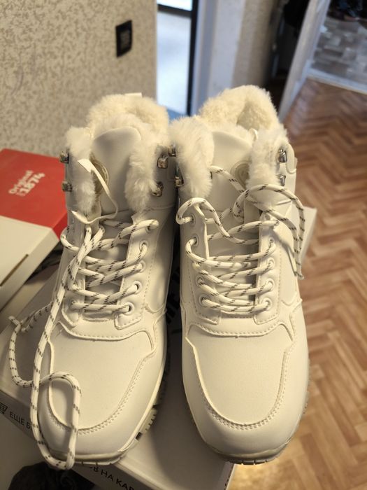 Продам обувь зимние 39 р-р новые с этикеткой