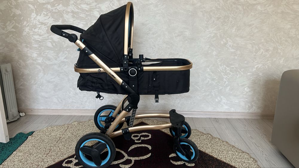 Коляска детская в отличном сомтоянии