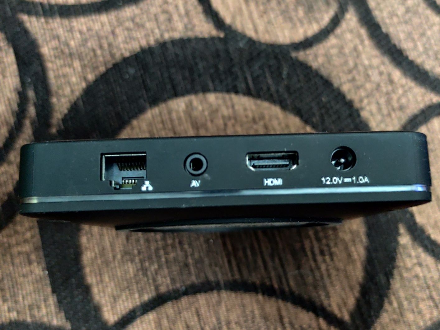 Смарт Tv box EON model SDOTT0202
