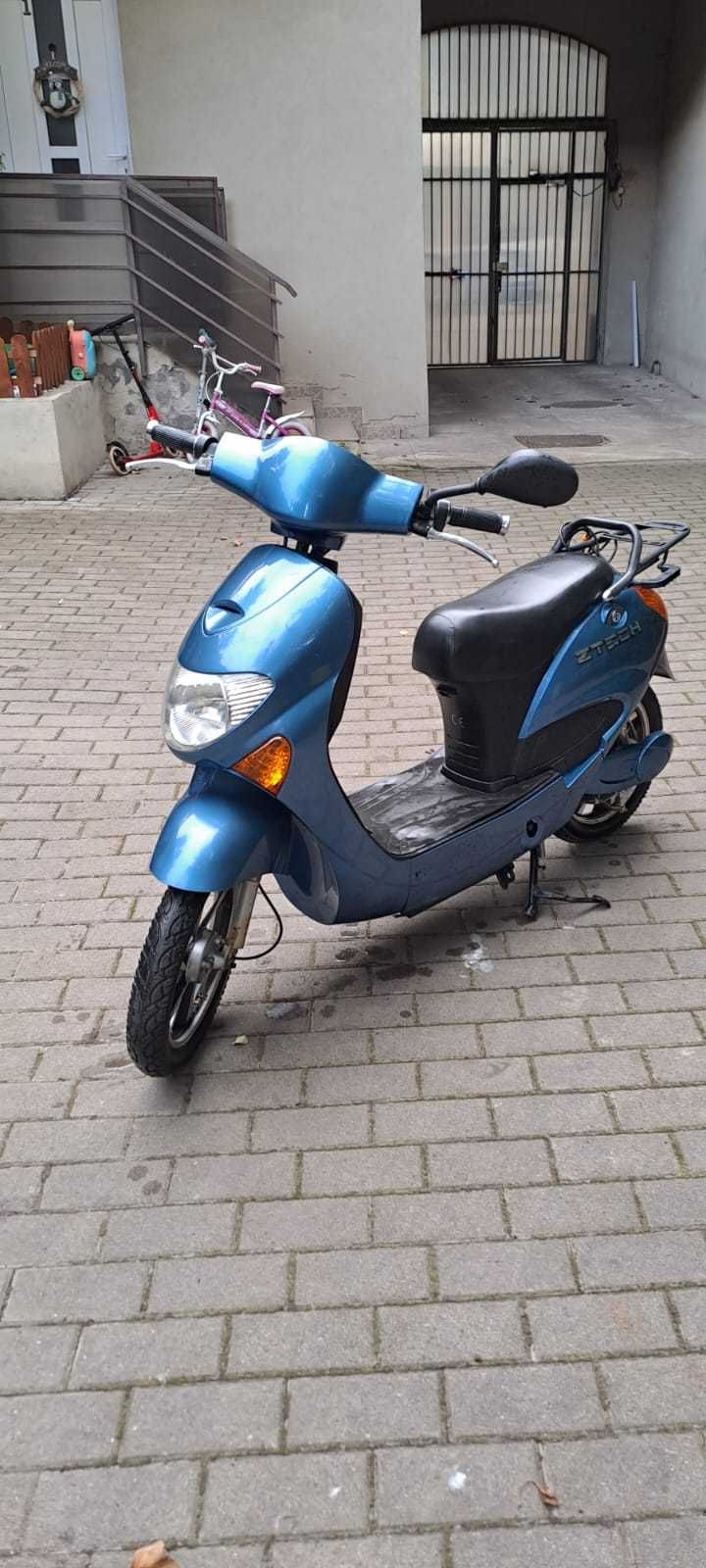 Vand Scooter electric