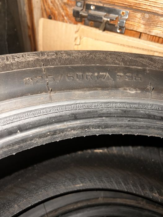 Продам шины на R17