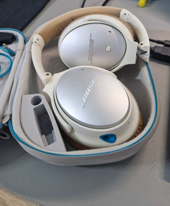 Casti Bose QC25 cu Active Noise Cancelling