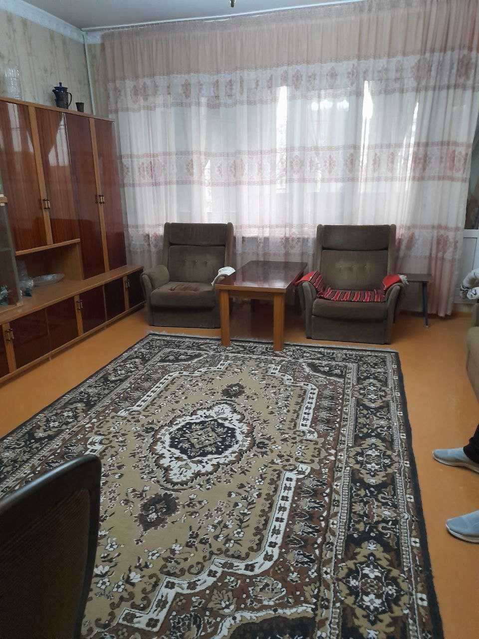 Юнусабад13    3\4\9  Aхмад Дониш бозори коча юзида