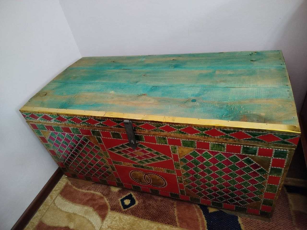 Sandiq sotiladi.