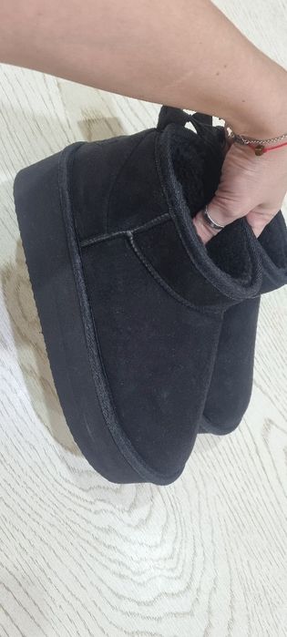 Сапоги женские уги