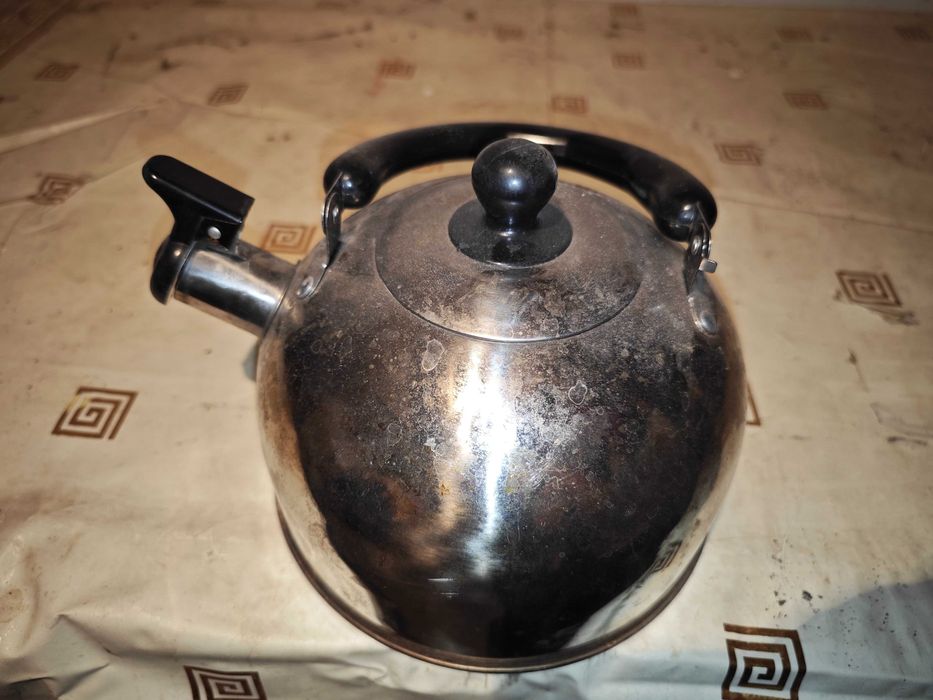 Чайник 1,5-2 литра бу,  станция метро Москва