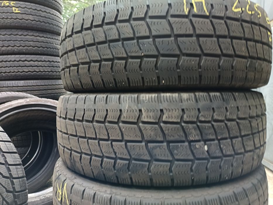 Anvelope 4sezoane ms 225 65 16c vredstein 2023 5-6mm