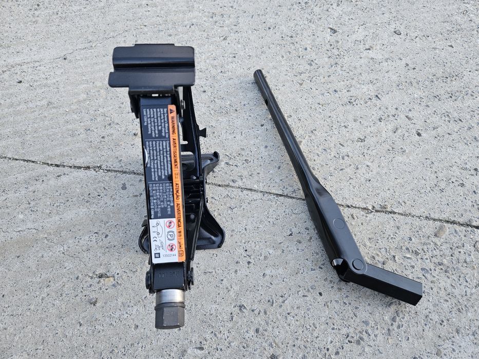 Cric, cui remorcare, suport cric, Opel Astra, Corsa